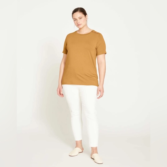 [Universal Standard] Elevated Buttons Tee - Picture 3 of 5